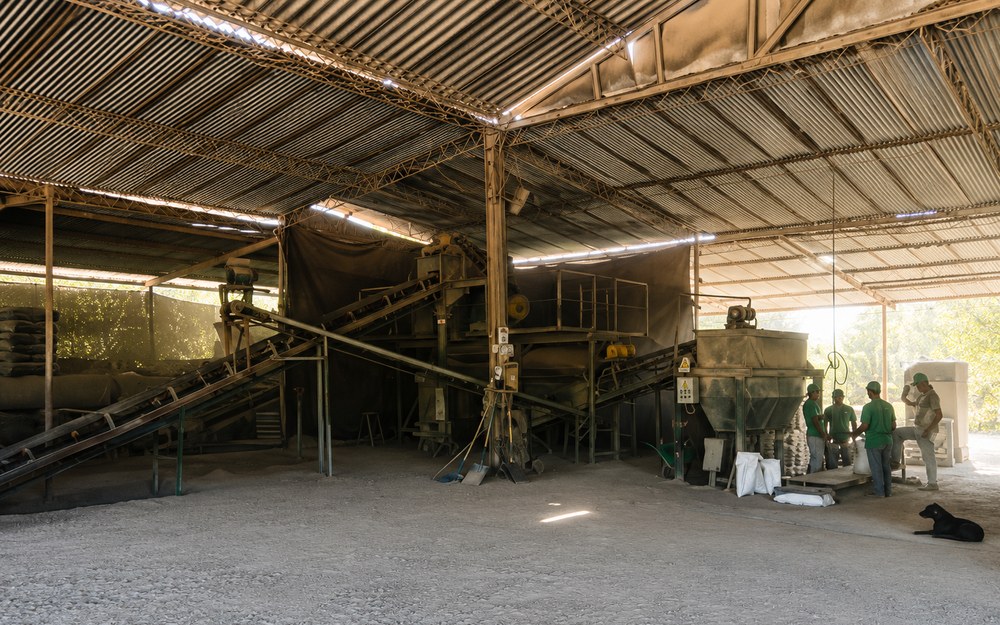 Interior de la planta de procesamiento de Norfosfatos